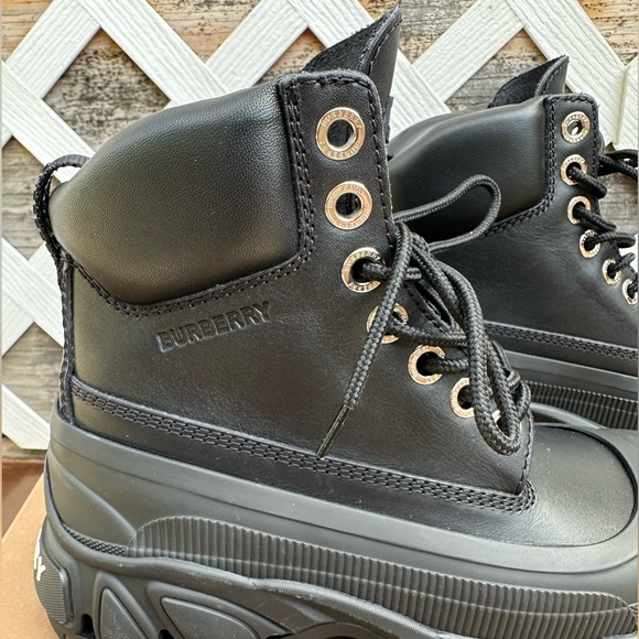 Burberry Arthur Lace-up Ankle Leather Boots - Picture 4 of 12